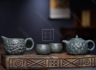 《供春套組》 《供春套組》