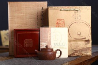 《湯婆菱花》 《湯婆菱花》