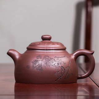 《半菊如意》宜興紫砂壺工藝美術(shù)師手工茶壺老師紫泥壺 《半菊如意》宜興紫砂壺工藝美術(shù)師手工茶壺老師紫泥壺