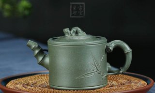 《竹段》宜興紫砂壺工藝美術師手工茶壺茶具天青泥竹段 《竹段》宜興紫砂壺工藝美術師手工茶壺茶具天青泥竹段