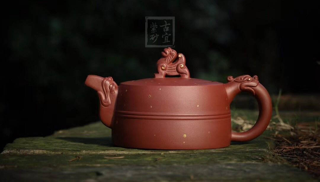 《金龍出?！芬伺d紫砂壺作品全手工底槽青